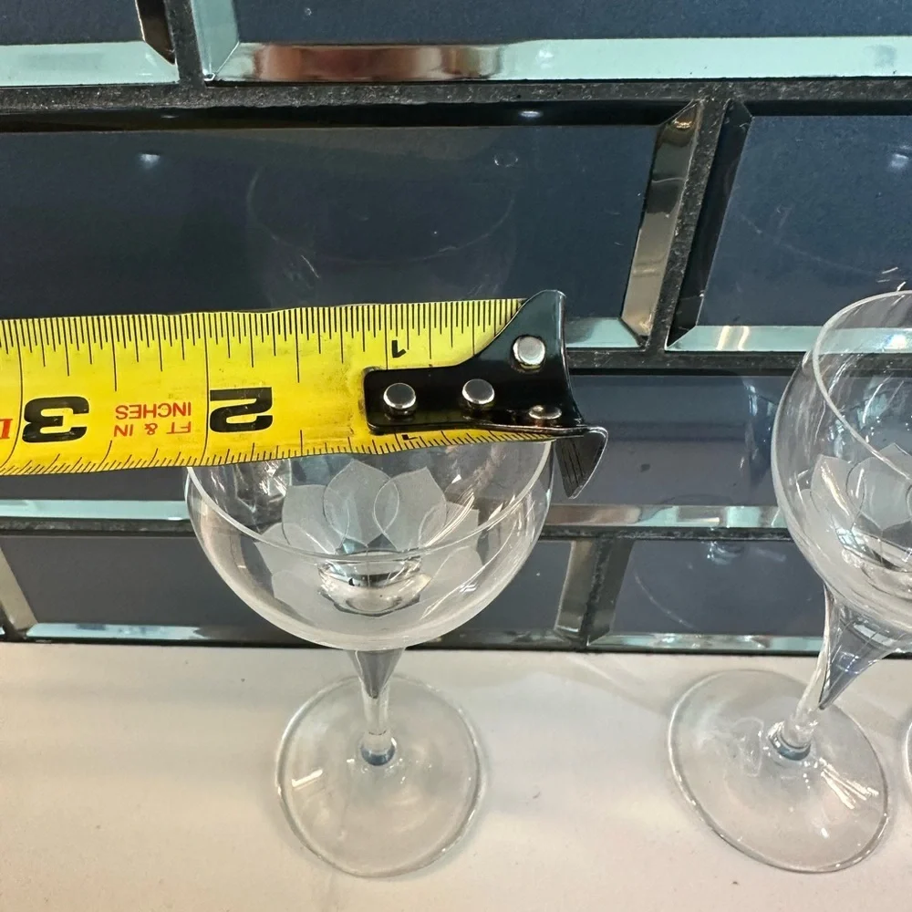 Elegant‎ crystal Glass Set